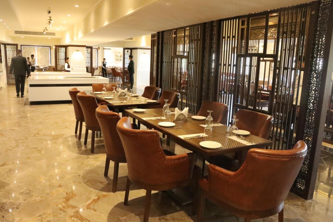 Pride Hotel Bhopal Exterior photo