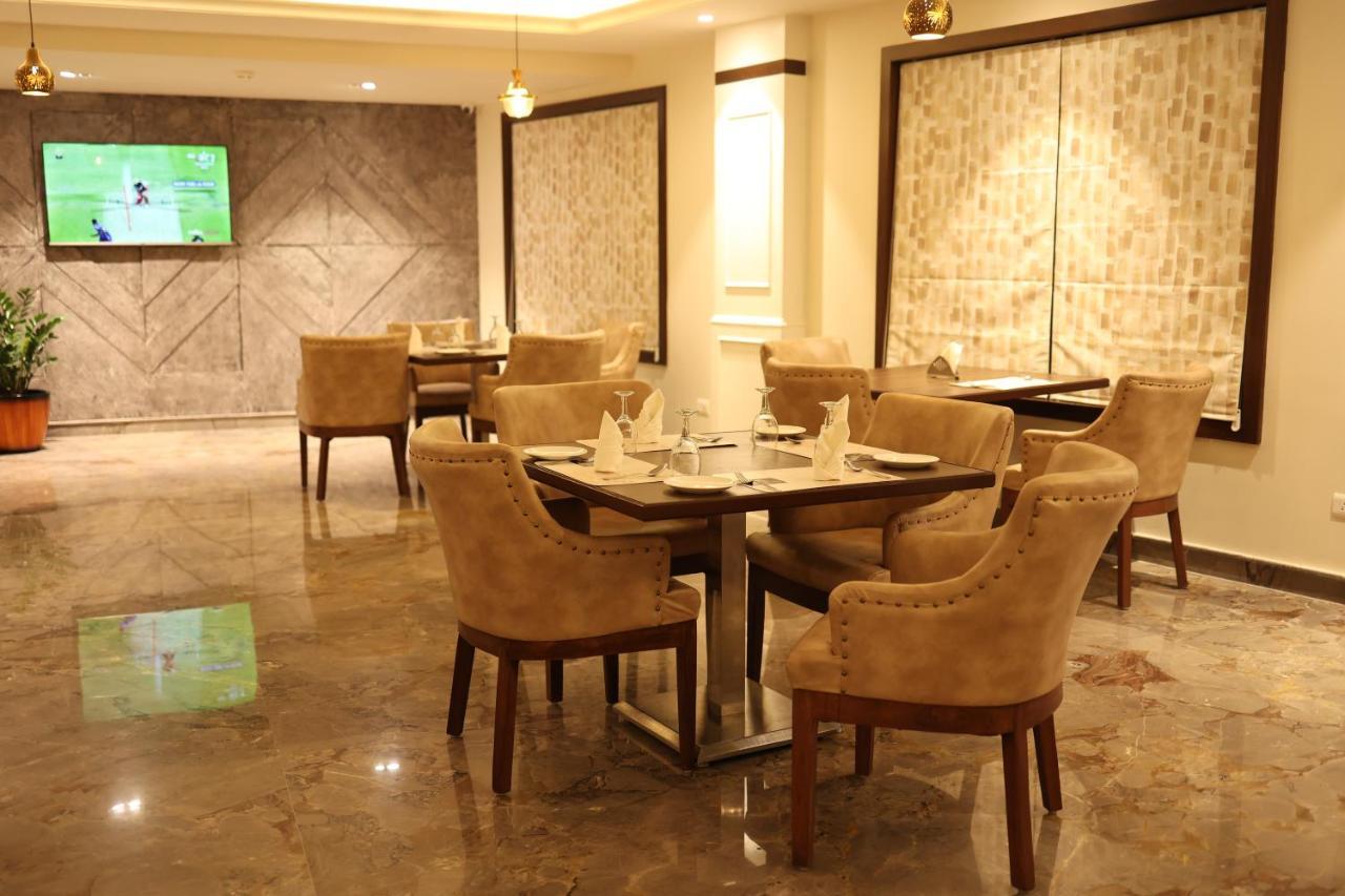 Pride Hotel Bhopal Exterior photo